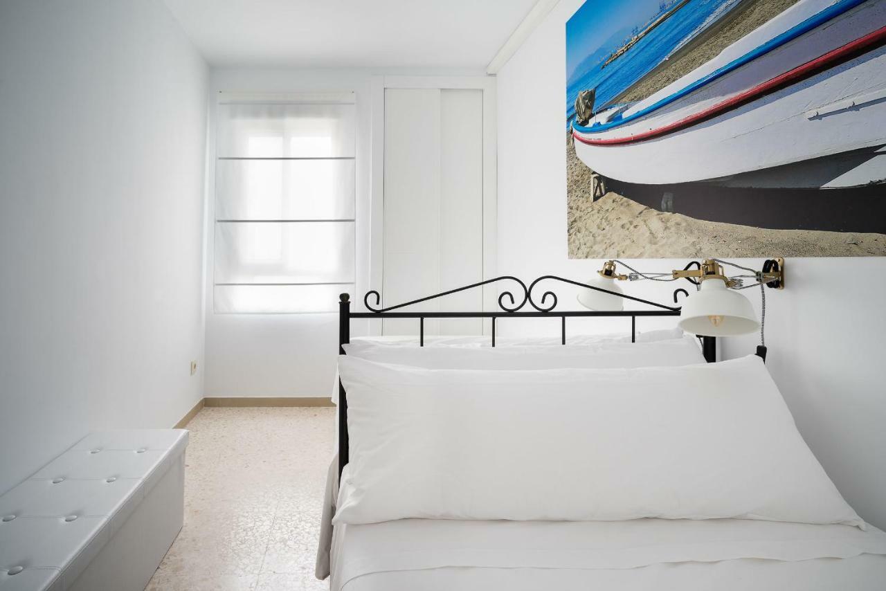 Arcos Beach Infostays - Free Parking Malaga Luaran gambar